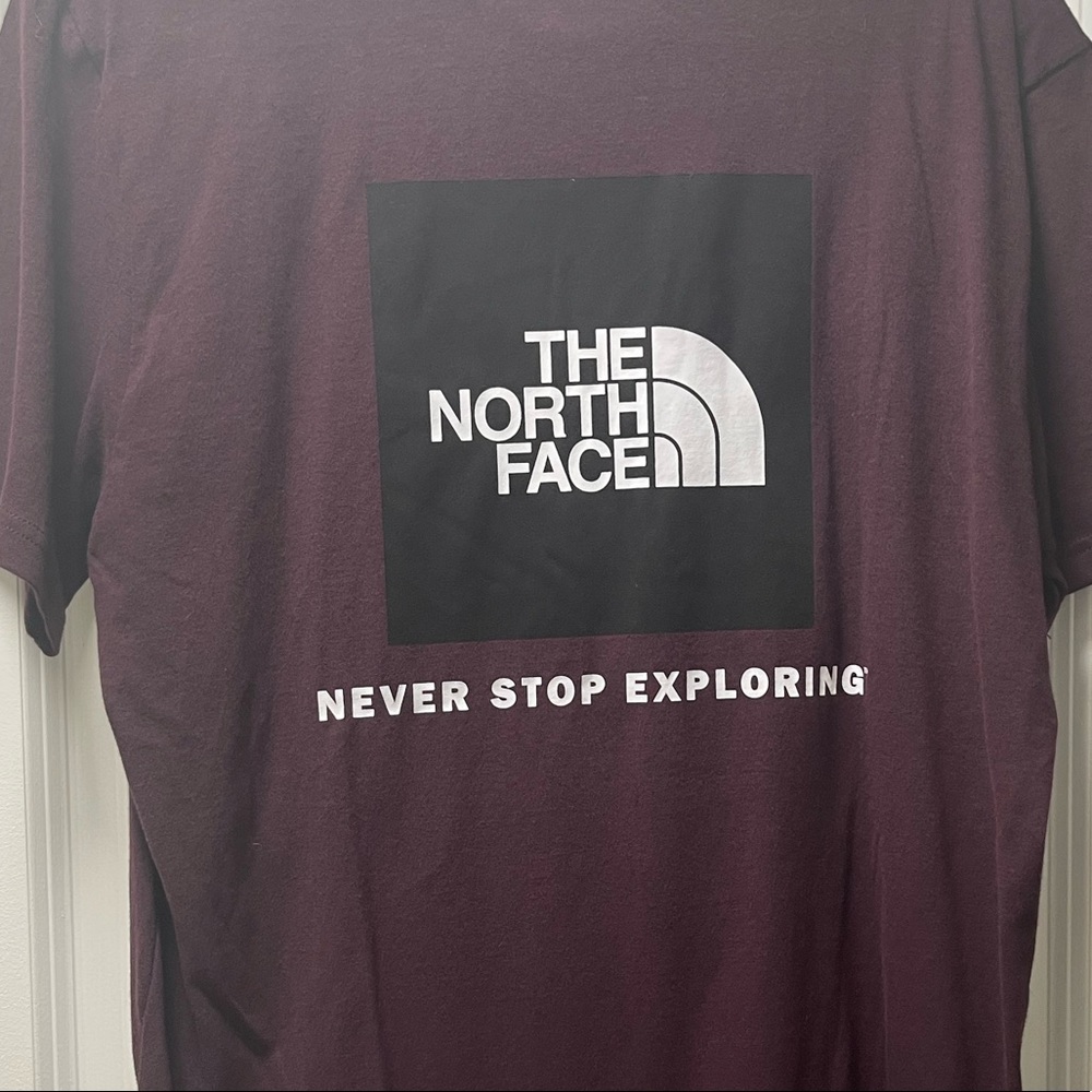 The North Face Mens T-shirt Size M NWT